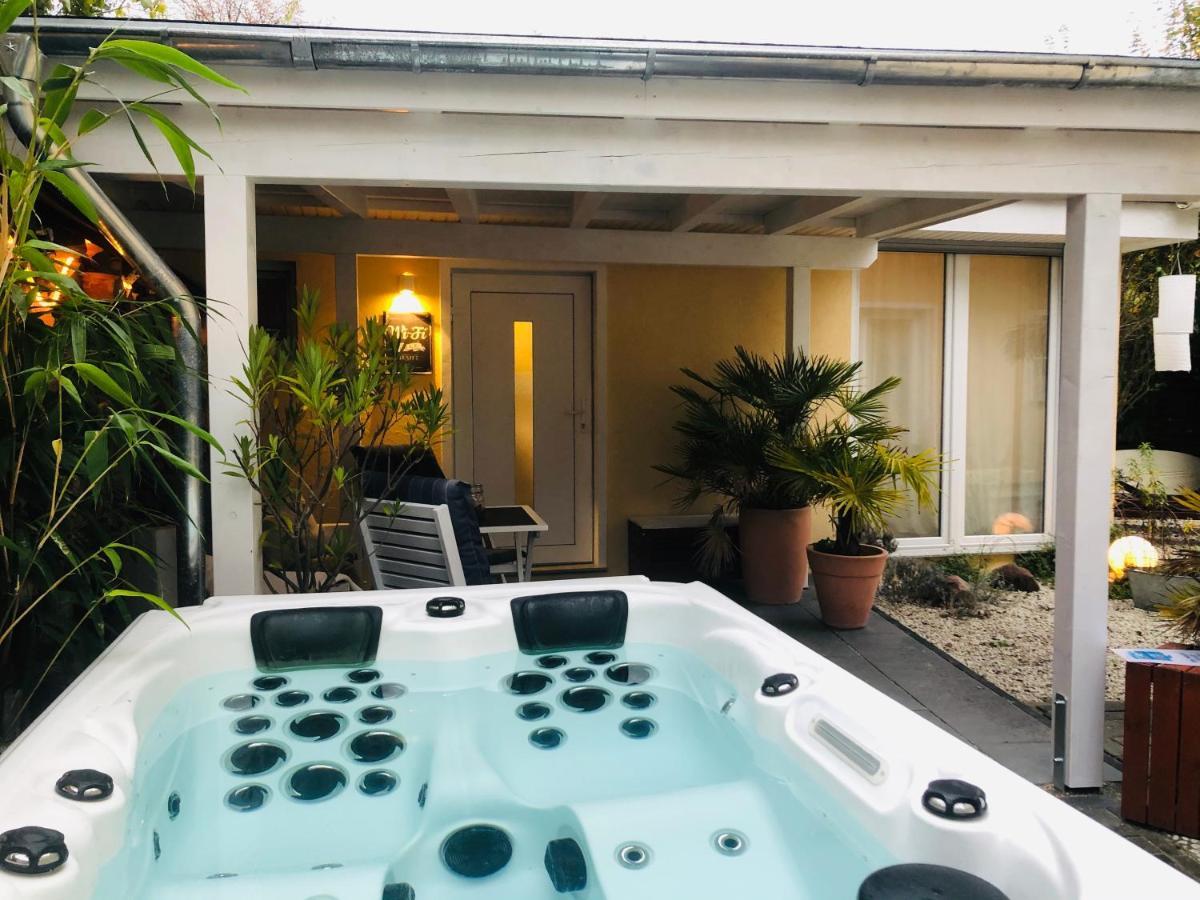 Apartment Tinyhouse Mit Pool, Outdoor Whirlpool Und Garten Petershagen-Eggersdorf Exterior photo