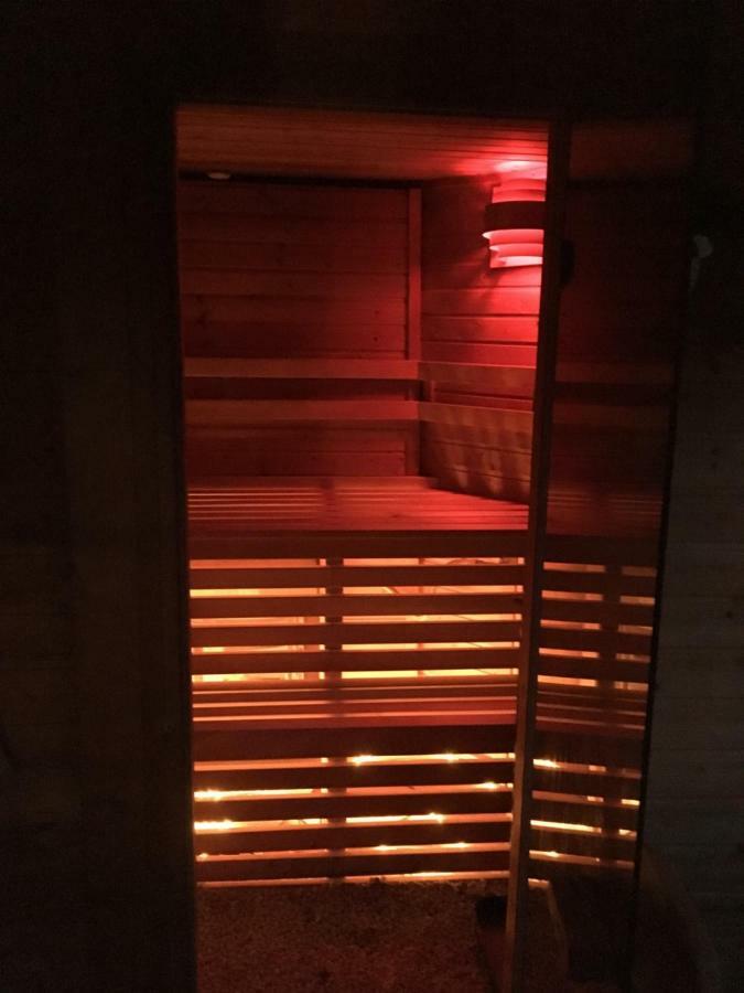 Apartment Tinyhouse Mit Pool, Outdoor Whirlpool Und Garten Petershagen-Eggersdorf Exterior photo